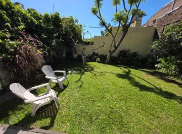 Casa · 236m² · 5 Ambientes · 1 Cochera · Casa en Venta en Haedo, Morón, G. B. a. Zona Oeste
