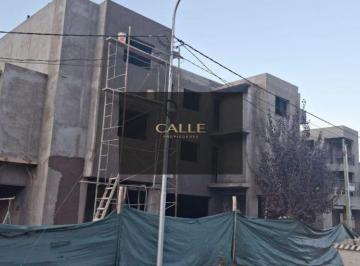 Casa de 3 ambientes, San Francisco del Monte · Dúplex en Venta C/ Cochera en San Francisco del Monte