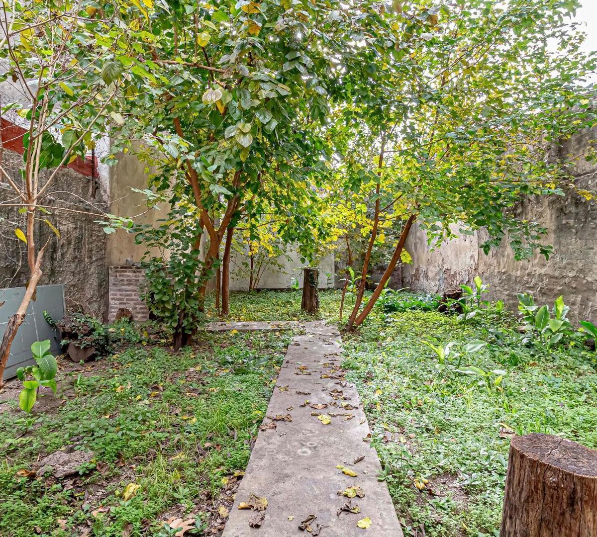 Triunvirato 4000, Villa Urquiza, Capital Federal