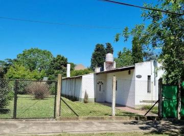 Casa · 60m² · 4 Ambientes · Venta Casa en Monte Grande con Amplio Terreno