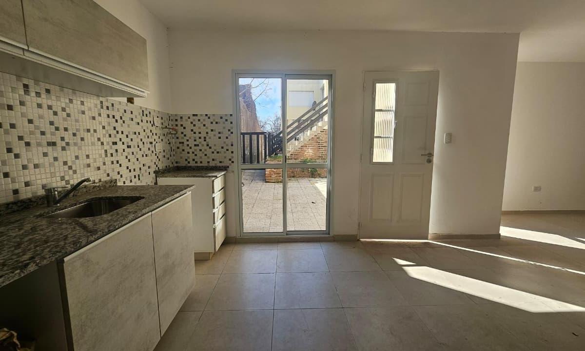 Casa-de Pasillo-dos Dormitorios-patio-belgrano-fraga 600, Belgrano, Rosario