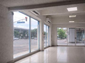 Local comercial · 380m² · Alquiler Local en Lomas del Mirador Esquina
