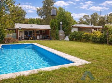 Casa · 60m² · 3 Ambientes · 1 Cochera · Casa en Venta 3 Ambientes Apto Crédito en Loma Verde en Barrio Semi Cerrado, con Bajas Expensas