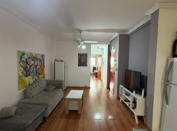 Departamento · 38m² · 2 Ambientes · Semipiso 2 Ambientes Al Frente - Muy Luminoso