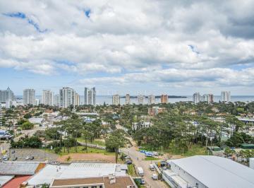 Foto1 · Departamento en Venta de 2 Dorm. en Place Lafayette, Punta del Este