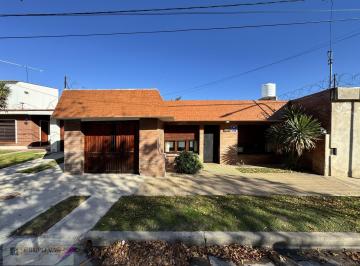 Casa · 250m² · 5 Ambientes · 1 Cochera · Casa en Venta en Barrio Cámara – Alta Gracia