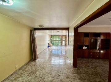 Casa · 290m² · 8 Ambientes · 3 Cocheras · 1 Planta - a 1 Cuadra de La Nuñez - Casa en Venta Cerro de Las Rosas