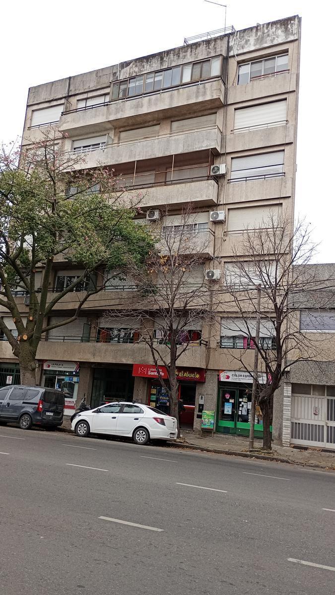 EVA Peron 5455 Piso 5 Dpto B