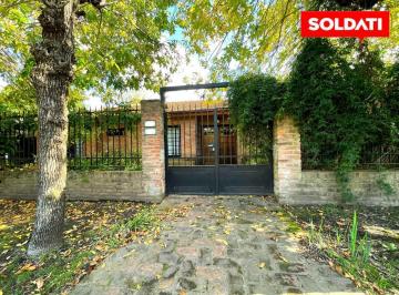 Casa · 160m² · 5 Ambientes · 2 Cocheras · Casa en Venta a m de Panamericana Barrio Los Mirasoles