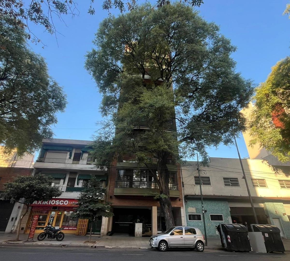 Jose Maria Moreno Av. 800