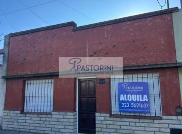 PH · 63m² · 3 Ambientes · Alquilamos Impecable PH 3amb Al Frente