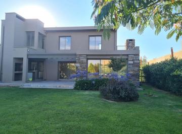 Casa de 1 ambiente, Luján de Cuyo · Exclusiva Casa en Ruca Oliva | Venta con Posibilidad de Alquiler