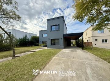 Casa · 200m² · 6 Ambientes · 2 Cocheras · Casa en Alquiler en Vistas, Puertos del Lago