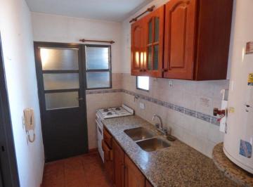 Departamento de 3 ambientes, La Plata · Departamento de 50 m² Construidos con 1 Dormitorio en Alquiler en La Plata