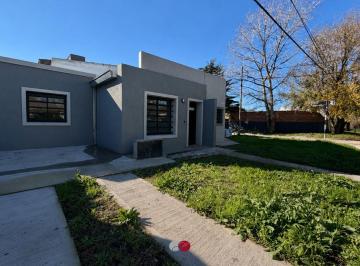 PH · 53m² · 3 Ambientes · 1 Cochera · PH en Barrio Zacagnini