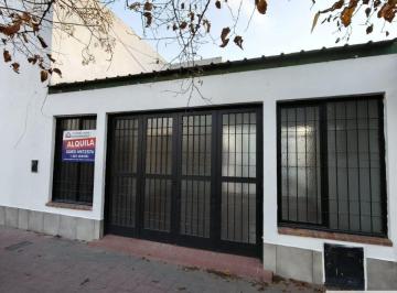 Casa de 4 ambientes, General Gutiérrez · Casa en Alquiler C/ Cochera en General Guitérrez