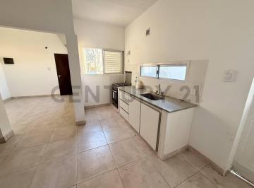 PH · 60m² · 5 Ambientes · PH en Venta de 2 Dorm. en La Plata