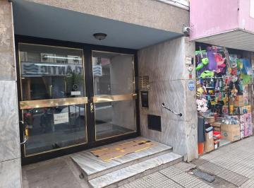 Departamento · 45m² · 2 Ambientes · Oportunidad! 2 Amb Subte Av Rivadavia Tren