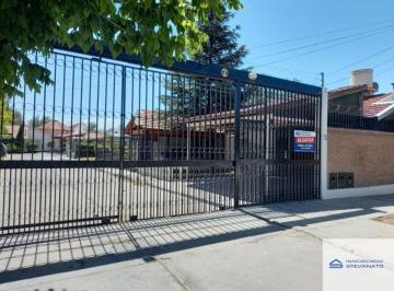 Casa de 4 ambientes, Maipú · Casa en Alquiler C/ Cochera en Maipú
