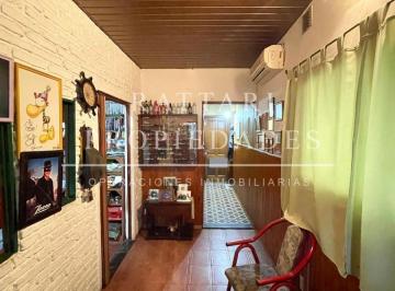 PH de 3 ambientes, La Matanza · Venta PH 3 Ambientes Al Frente con Patio. Lomas del Mirador. Oportunidad