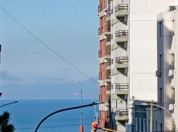 Departamento de 1 ambiente, Mar del Plata · 1 Amb Amplio con Balcon y Cochera - a Una Cuadra de La Playa - Vista Al Mar