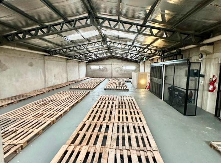 Depósito · 800m² · 4 Ambientes