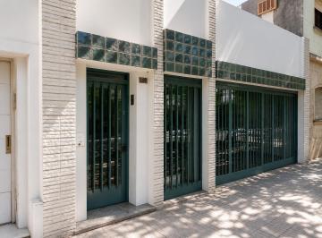Casa · 165m² · 5 Ambientes · 3 Cocheras · Venta: Casa con Local Al Frente, Apta Profesional Y/o Lote Para Desarrollador. Rosario.