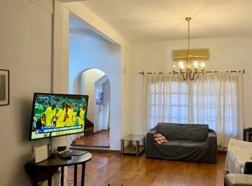 Casa de 7 ambientes, Vicente López · Casa en Lote Propio en Florida - Vicente Lopez