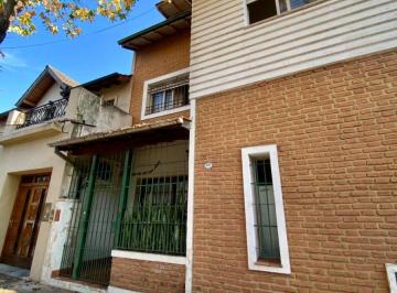 Casa de 7 ambientes, Vicente López · Casa en Lote Propio en Florida - Vicente Lopez