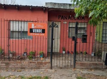 Casa de 3 ambientes, Berazategui · Casa de 3 Ambientes en Venta con Financiamiento.