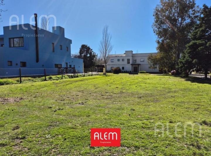 Terreno · 800m²