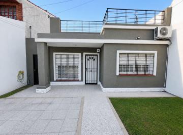 Casa · 131m² · 4 Ambientes · 1 Cochera · Venta Casa 4 Ambientes en San Antonio de Padua