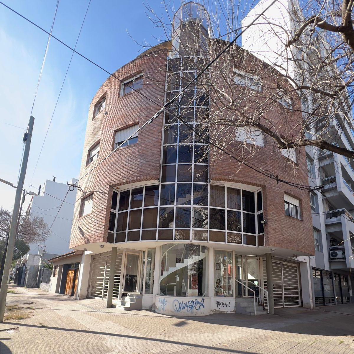 18 Esquina 49