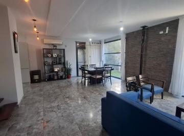 Casa · 490m² · 5 Ambientes · 2 Cocheras · Casa Se Vende Valle del Golf Malagueño 3d, 3b, Quincho Hermosa!