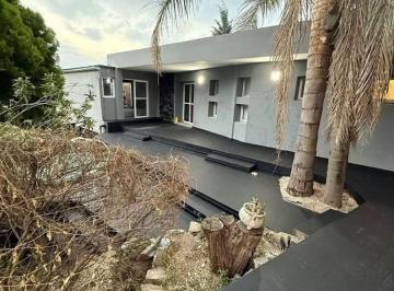 Casa de 6 ambientes, Malagueño · Casa en Venta 3 Dorm. en Arbolada Hollywood