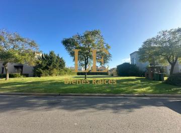 Terreno · 688m² · Venta Terreno Puertos del Lago/ Vistas
