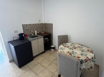 Departamento de 1 ambiente, Avellaneda · Monoambiente Dividido con Balcón Al Contrafrente en Crucecita