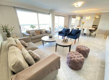 Departamento · 178m² · 5 Ambientes · 1 Cochera · Piso Alto en Boulevard Cerviño 4 Dorm. de Revista! Cochera Fija y Vigilancia 24 Horas