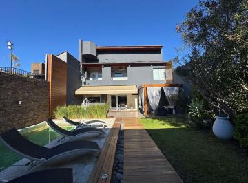 Casa de 5 ambientes, Morón · Casa de Categoría 5 Ambientes | Castelar Norte