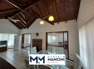 Casa · 170m² · 5 Ambientes · 1 Cochera · Casa en Campos de Echeverria