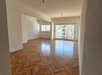 Departamento · 84m² · 5 Ambientes · 1 Cochera · Alquiler Departamento 5 Amb Al Frente C/ Cochera - C/ Balcon Corrido