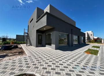Local comercial · 100m² · 2 Ambientes · 2 Cocheras · Alquiler · Local · Comercial · Don Mateo · Funes