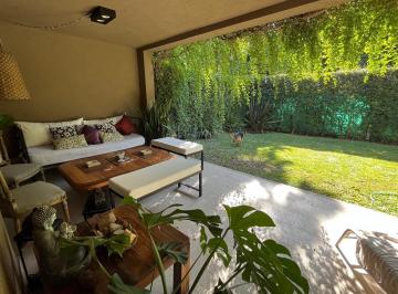 Casa · 136m² · 4 Ambientes · 2 Cocheras · Casa, Dúplex Barrio Cerrado