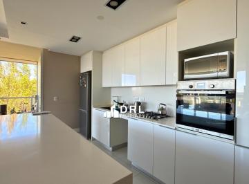 Departamento · 138m² · 3 Dormitorios · 1 Cochera · Departamento en Alquiler en La Rosella Villa
