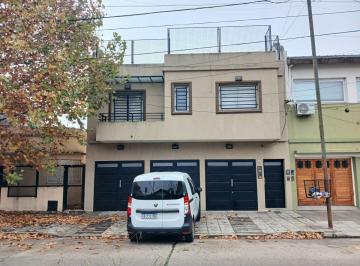 PH de 3 ambientes, Lanús · Venta PH 3 Amb. Amplio. a Estrenar C/ Cochera. a 3 C/ de Av H. Yrigoyen Al 3700