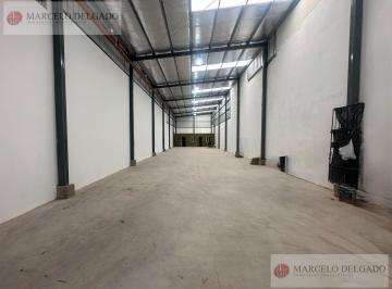 Local comercial · 310m² · Local Galpón Deposito 310 m² Cub. a Estrenar Piñeyro Avellaneda