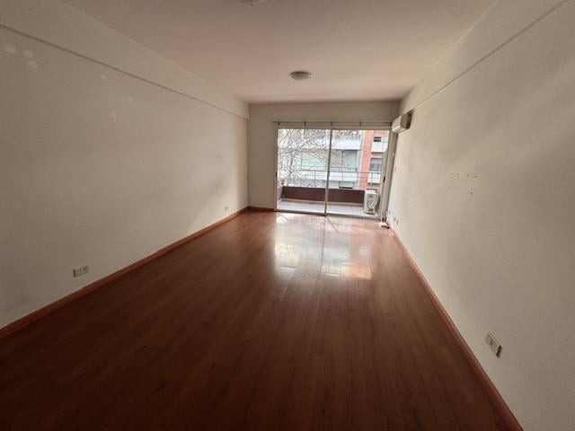 Departamento en Alquiler 1 Ambiente Conexion Lavarropas en Barrio Norte con Balcón