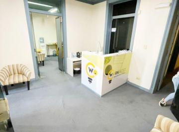 Oficina comercial de 6 ambientes, Córdoba · Alquilo Amplia Oficina en Pleno Centro de La Ciudad.