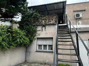 Departamento · 40m² · 2 Ambientes · 1 Cochera · Departamento 2 Amb con Galeria y Cochera.