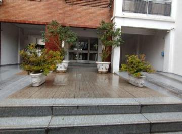 Departamento · 45m² · 2 Ambientes · Departamento 2 Amb. en Venta, avellaneda, amplio.